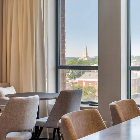 Sheraton Suites Old Town Alexandria-2