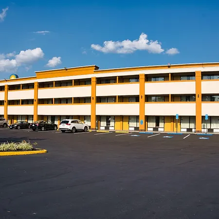 Days Inn Alexandria By Wyndham-2